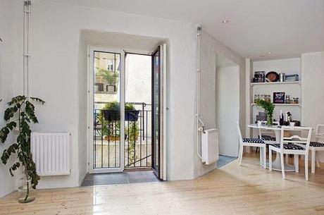 Minipiso de 48 m2 en blanco y negro