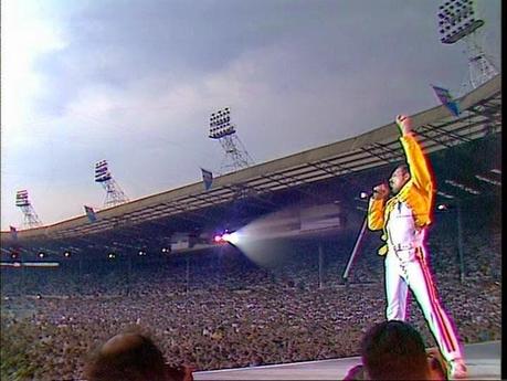 GRANDES PERFORMANCES [XXII]: QUEEN MAGIC TOUR, Live At Wembley Stadium, 11/07/1986