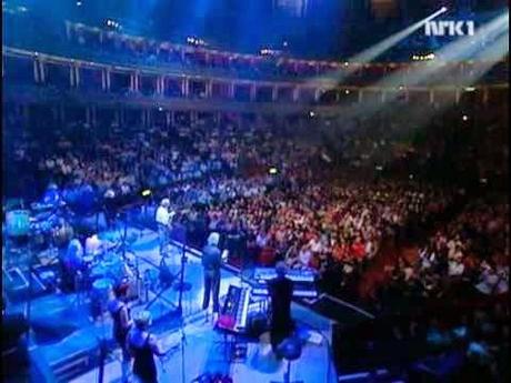 GRANDES PERFORMANCES [XXI]: THE MOODY BLUES Royal Albert Hall, Londres, 01/05/2000.