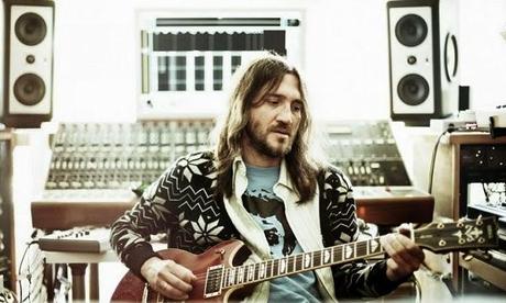 Frusciante: En otra dimensión