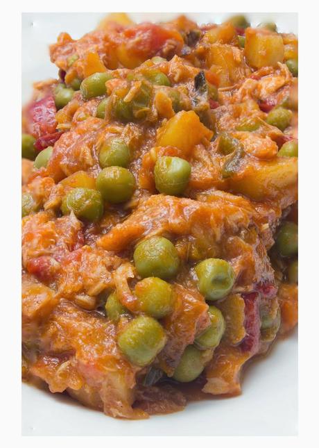 Guiso de atún, verduras y patata a la barbacoa