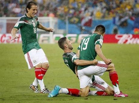 Resumen Mexico 1 - 0 Camerun Brasil 2014