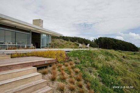 Ampliación de casa vacacional contemporánea en Nueva Zelanda.