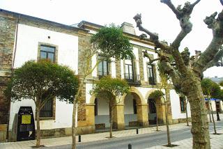 Tapia de Casariego, escuelas