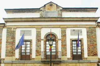 Tapia de Casariego, instituto