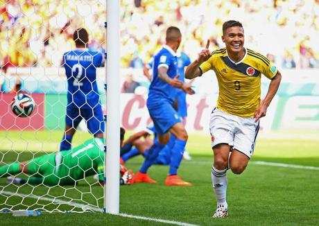 Colombia golea a Grecia