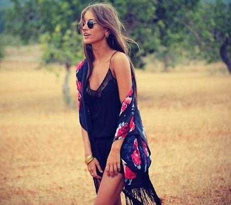 STREET STYLE INSPIRATION; KIMONOS.-