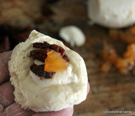 Bollinos Preñaos de Morcilla, Mozarella y Dulce de Membrillo