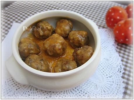ALBÓNDIGAS DE TERNERA EN SALSA