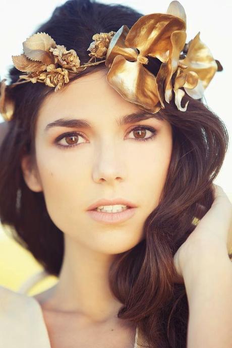 Looking for a headdress