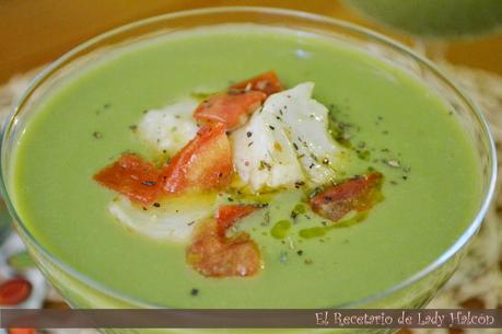 Crema templada de guisantes con lomos de merluza austral de La Sirena