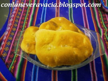 FOCCACIA CON JAMÓN SALADO Y QUESO SEMI