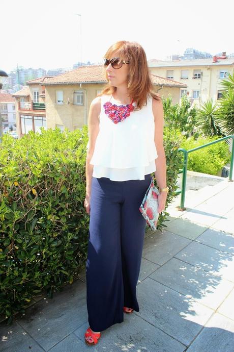 MIS LOOKS - TOP BLANCO Y PANTALÓN FLUIDO