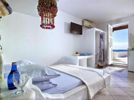 Casa Vrahos, en Estilo Rustico /  Vrahos House, Rustic Style