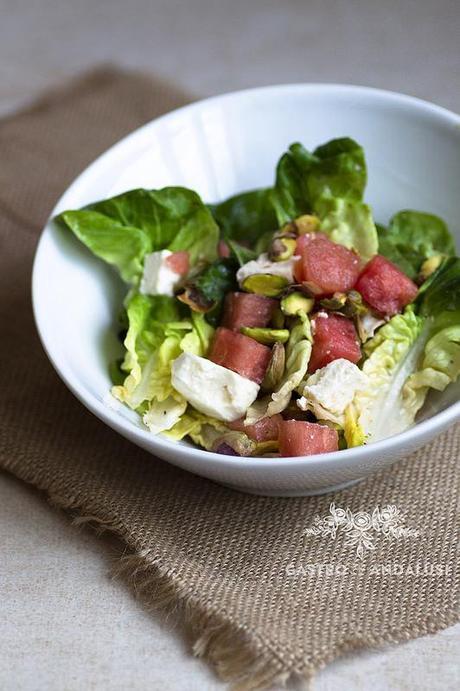Salad Shaker Lekue ensalada de sandia, feta y pistachos