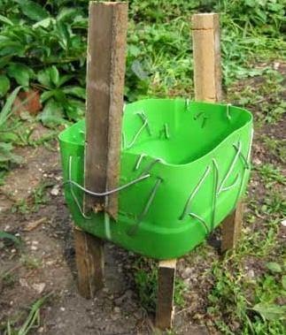 Manualidades para jardines con botellas