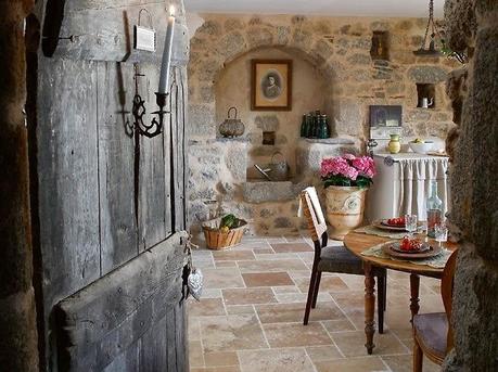 Casa Rustica en Languedoc / Rustic House in Languedoc