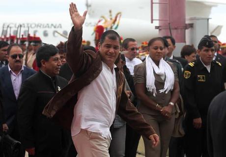 Cumbre G 77+ China en La Paz, champagne comunista?