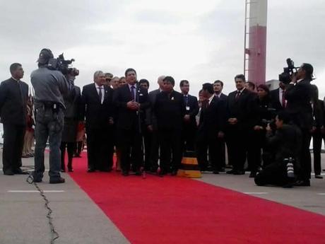 Cumbre G 77+ China en La Paz, champagne comunista?