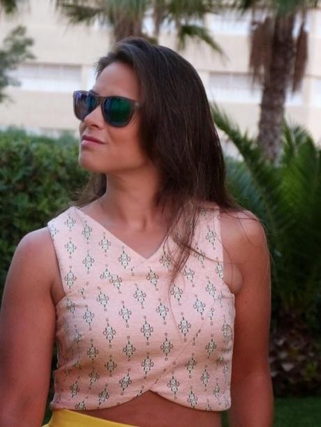 ¡Nuevo look! Cropped Top y gafas Polaroid ¡Nuevo look! Cropped Top y gafas Polaroid