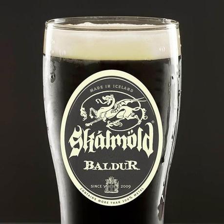 Photoshopeando el logo de Skálmöld