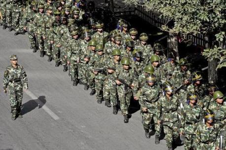 Dos tazas de caldo en Irak Dos tazas de caldo en Irak