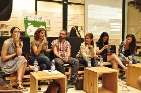 Políticos y organizaciones sociales debaten sobre ciberactivismo