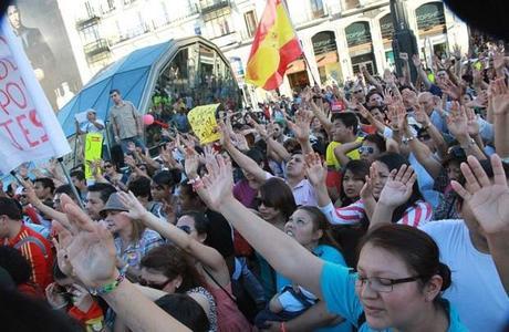 Miles de evangélicos llenaron las calles para orar por España