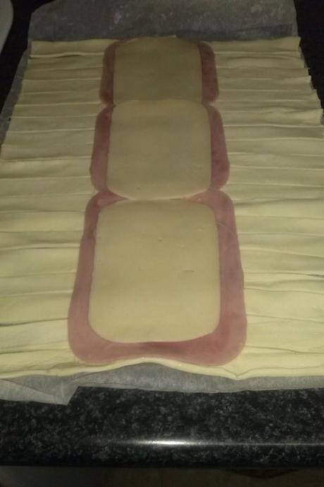 TRENZA DE JAMÓN YORK Y QUESO