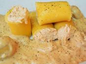 Paccheri relleno pollo bechamel paté pimienta champiñones