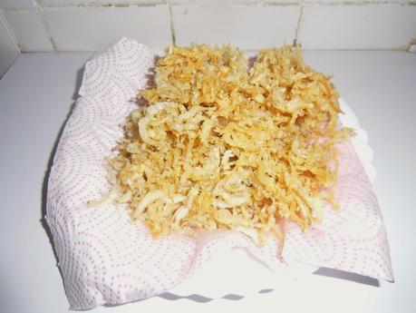 Chanquetes con huevos rotos