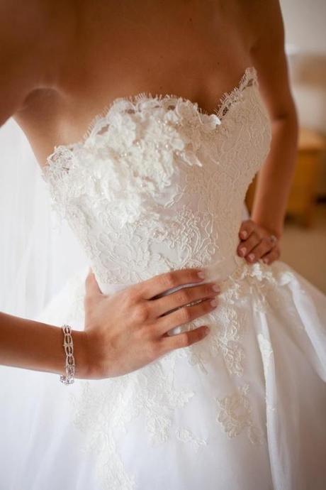 Vestido de novia con escote corazón