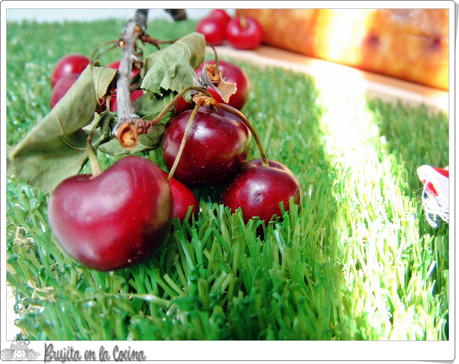 Cake de mascaporne y cerezas