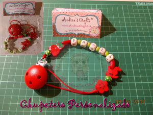 Chupetero con letras de madera