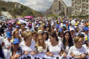 La mujer como propaganda de guerra: El caso de Cuba y Venezuela.