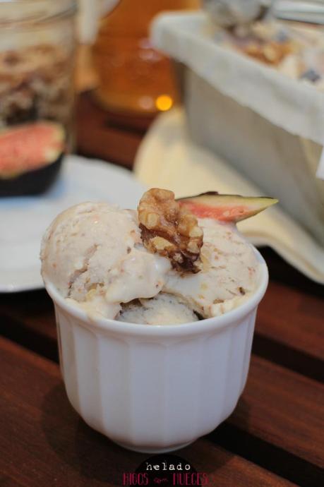 helado de higos con nueces