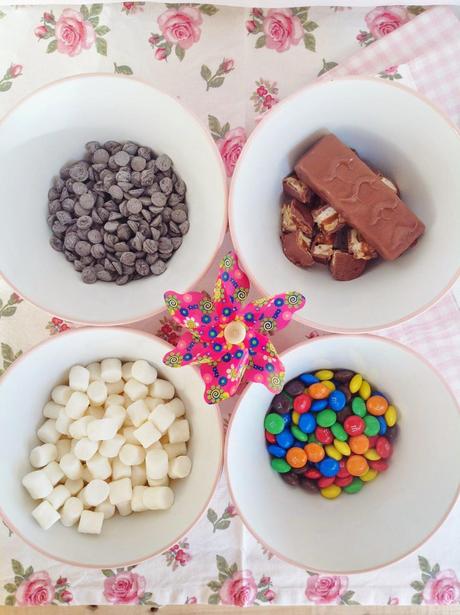 POLOS DE CHOCOLATE ROCKY ROAD