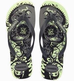 HITTING THE BEACH HITTING THE BEACH