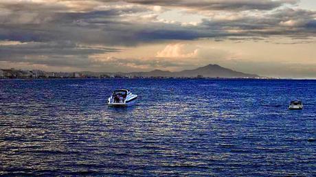 Navegando por la costa. Peñíscola