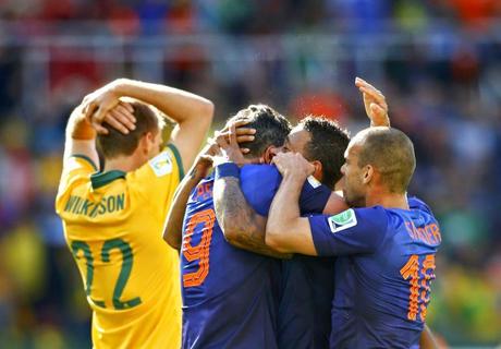 Australia casi sorprende a Holanda