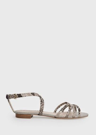 Sandalias planas para el verano