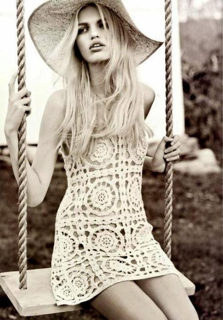 SOMBREROS DE VERANO, MAS QUE UN COMPLEMENTO DE PLAYA.-