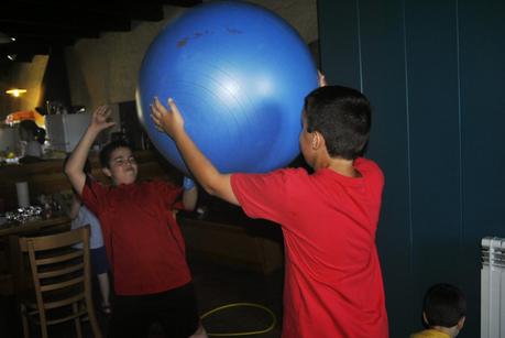 De colonias y jornadas para niños con TEA y sus familias