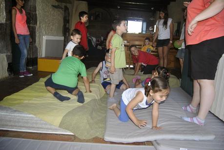 De colonias y jornadas para niños con TEA y sus familias