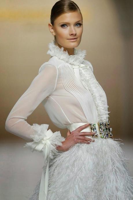 PRONOVIAS COLECCIÓN 2015 -LA FABRICA DE LOS SUEÑOS-