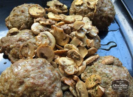 Hamburguesas al horno con verduras