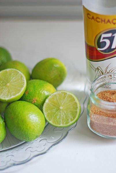 Coctail time. Caipirinha #drink #lime #cachaça 