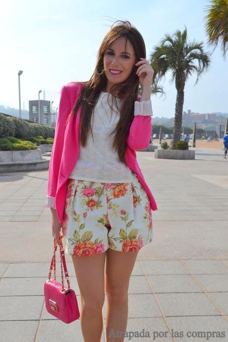 FLOWERED SHORT