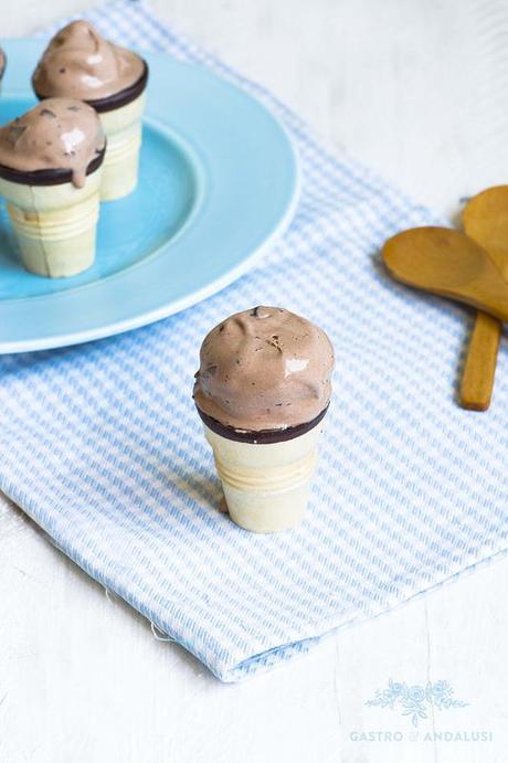 Helado de batido de chocolate y cookies
