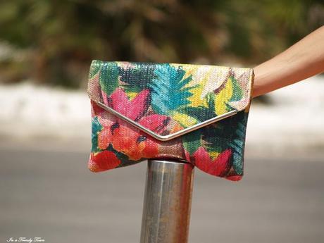 OUTFIT PINK AND TROPICAL